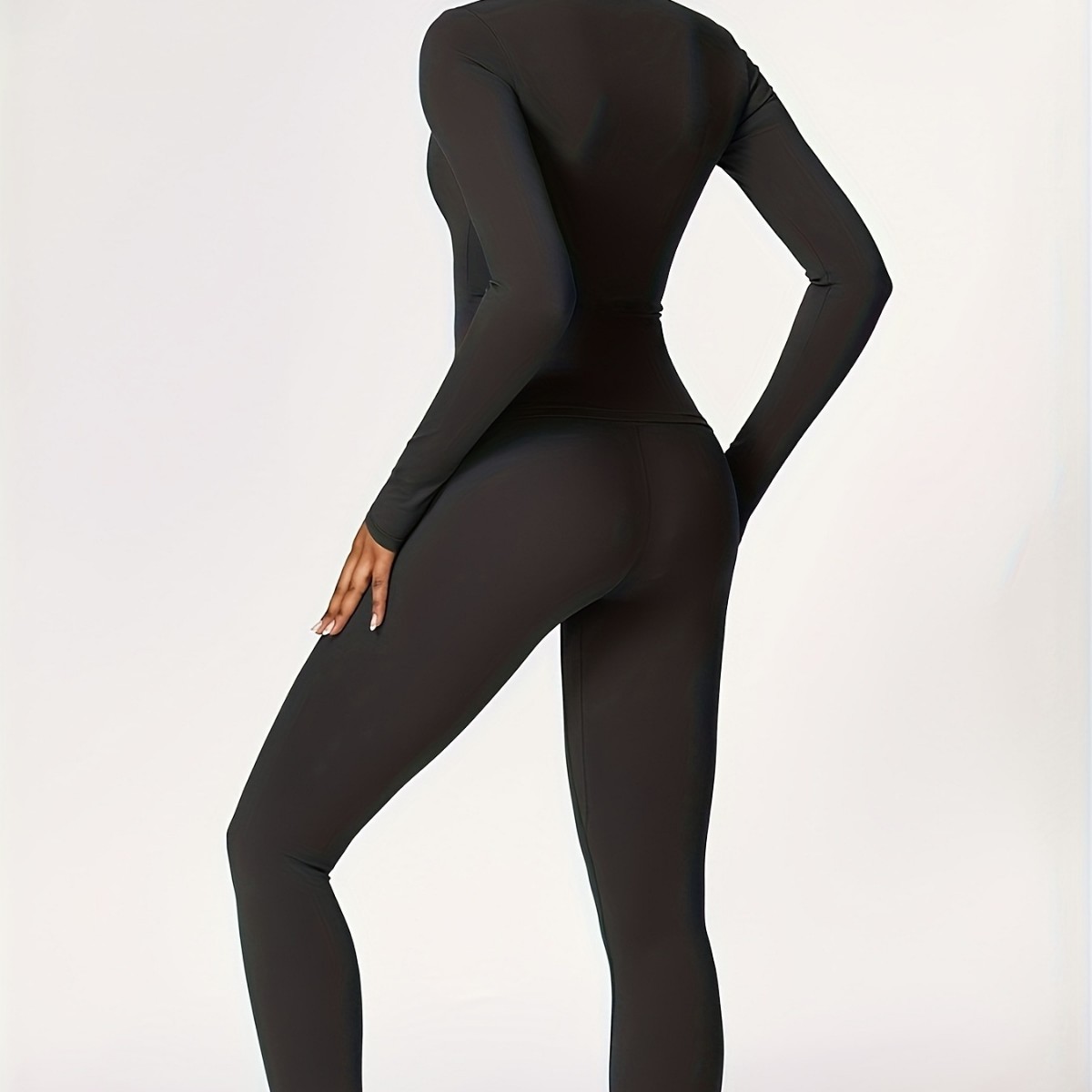 Tight-fitting yoga suit slim l – обзор и цена Pilates & Yoga Unleashed International Academy